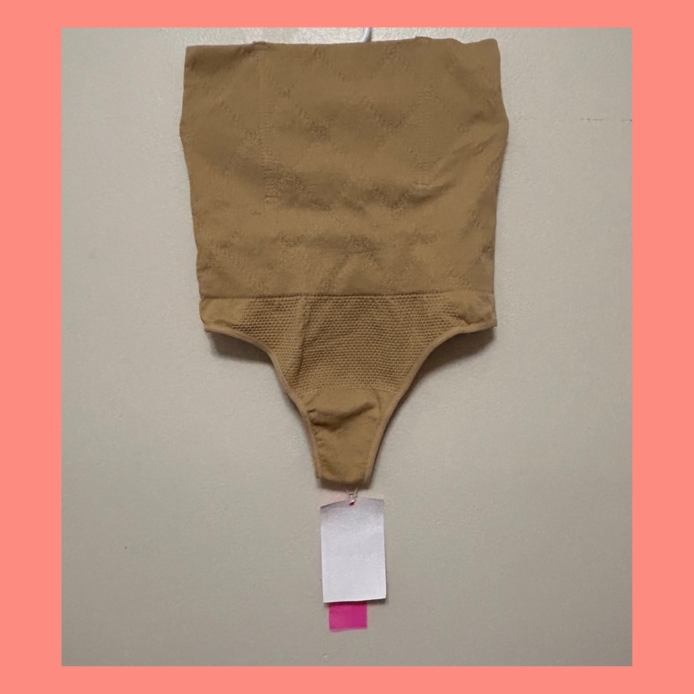Hourglass Gal Tummy Control Tong Underwear.